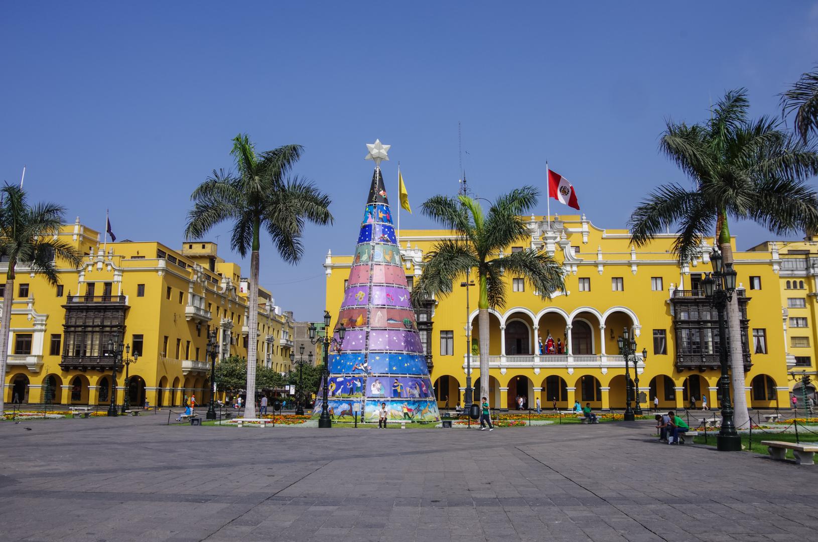 Lima, Weihnachtsbaum auf der Plaza Mayor