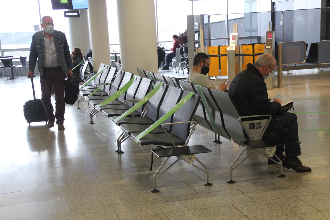 Wartebereich Flughafen Frankfurt